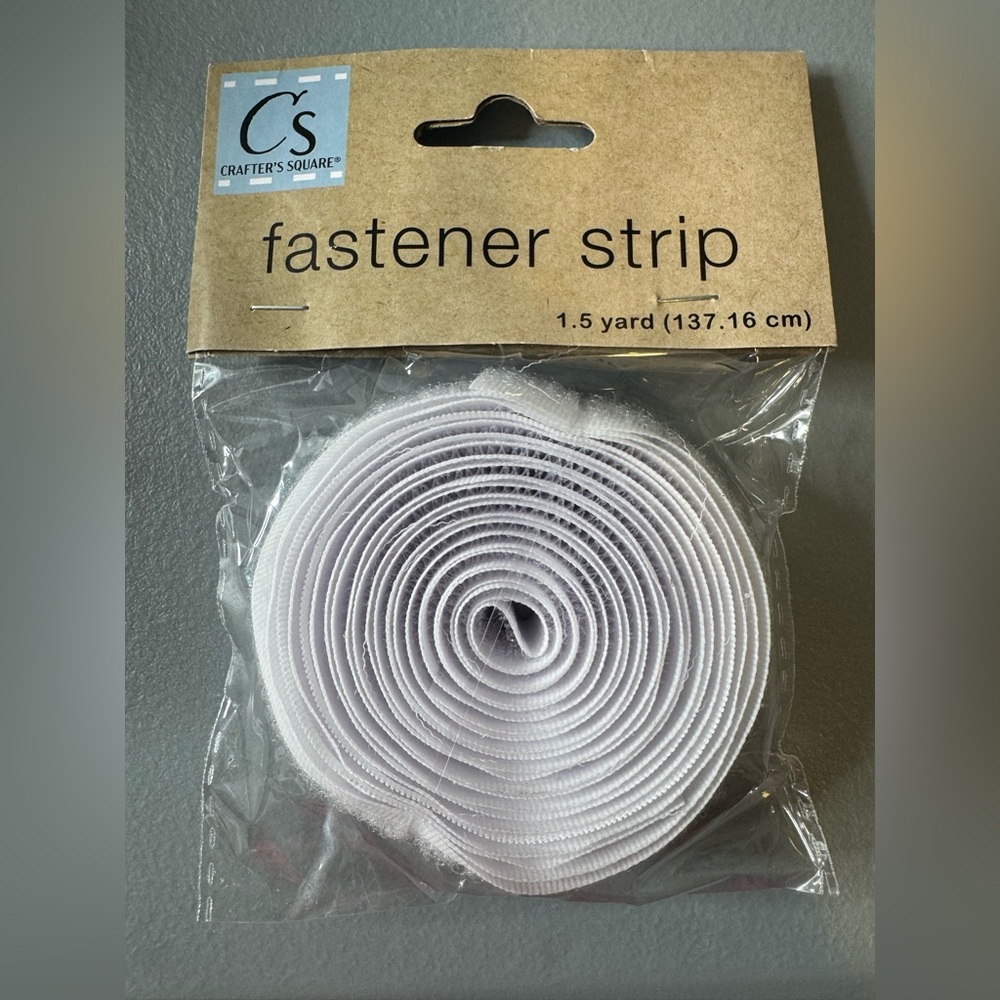 🛍️Any 5 items for $15 🛍️ White Fastener Strip by Crafter's Square